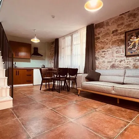 Hanole Macaron בית הארחה *