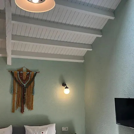 בית הארחה Hanole Macaron Ayvalı