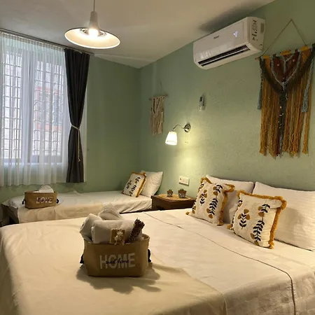 Hanole Macaron בית הארחה *