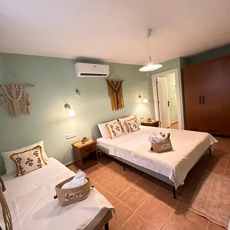 בית הארחה Hanole Macaron Ayvalı