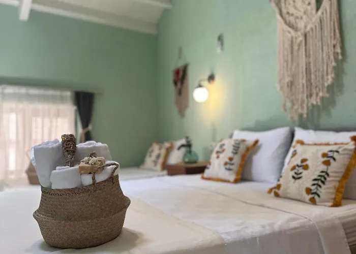 Hanole Macaron * Ayvalı