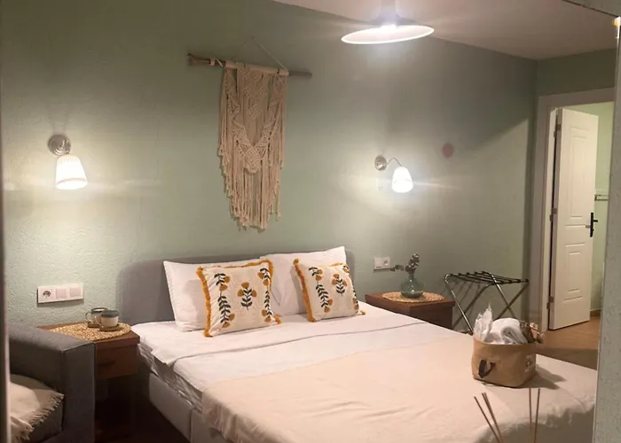 Hanole Macaron Ayvalı